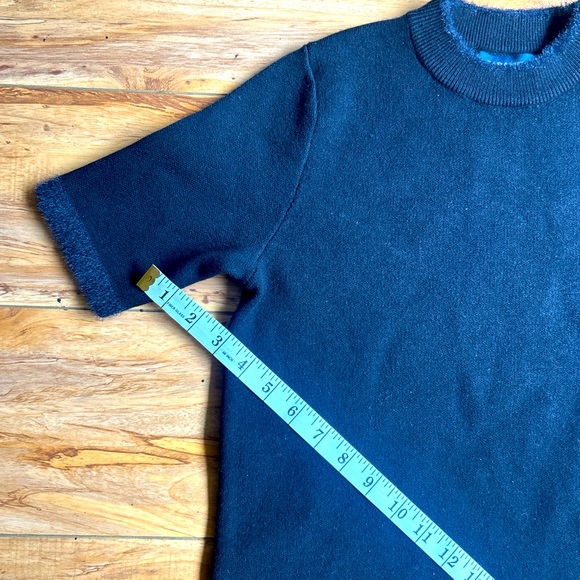 Zara Knit Sweater. - Picture 4 of 6